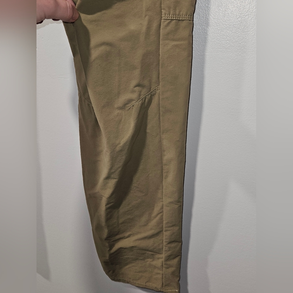 Patagonia Men’s Hiking Pants Khaki Color Lightweight Nylon Spandex Mens 32/32 - Picture 2 of 13